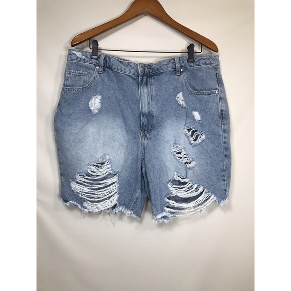 Steve Madden NYC Women's Dad Short Distressed Destroyed Light Wash Size 19 - Picture 1 of 8
